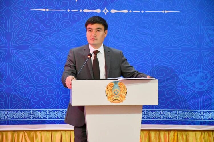 ХАЛЫҚПЕН КЕЗДЕСУ ШҰБАРДАН БАСТАЛДЫ