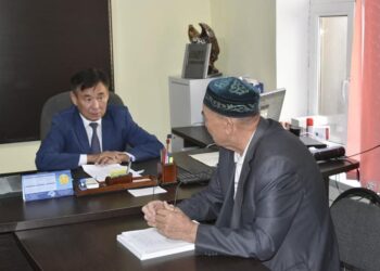 САУРАН АУДАНЫНЫҢ ӘКІМІ ШАҒАЛЫҚТАРМЕН КЕЗДЕСТІ