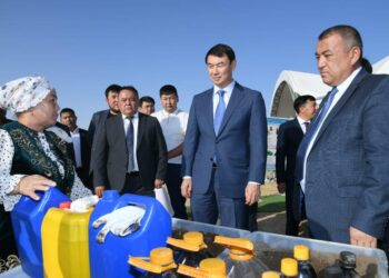 ТҮРКІСТАН: КЕЛЕСТЕГІ КӘСІПОРЫНДА ЖЫЛЫЖАЙ ШАРУАШЫЛЫҒЫНА ҚАЖЕТТІ ЗАТТАР ШЫҒАРЫЛАДЫ