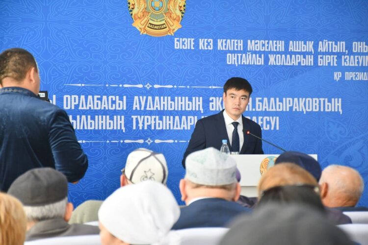 БАДАМДЫҚТАРДЫҢ КӨТЕРГЕН МӘСЕЛЕЛЕРІ ШЕШІМІН ТАУЫП КЕЛЕДІ