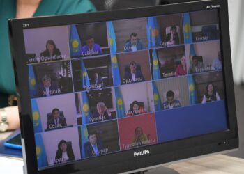 ТҮРКІСТАНДА  ӘЙЕЛДЕР ІСТЕРІ ЖӘНЕ ОТБАСЫЛЫҚ-ДЕМОГРАФИЯЛЫҚ САЯСАТ ЖӨНІНДЕГІ КОМИССИЯ ОТЫРЫСЫ ӨТТІ