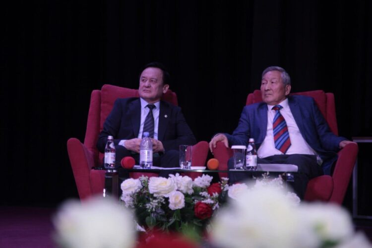 ТҮРКІСТАНДА ҚОҒАМ ҚАЙРАТКЕРІ ҚАЗЫБЕК ИСАНЫҢ МЕРЕЙТОЙЫ АТАЛЫП ӨТТІ