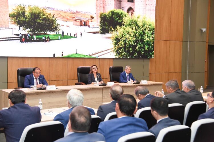 СЕНАТОРЛАР КЕҢЕСІНІҢ ӨКІЛДЕРІ ТҮРКІСТАНДАҒЫ ИГІ ӨЗГЕРІСТЕРГЕ ОҢ БАҒАЛАРЫН БЕРДІ