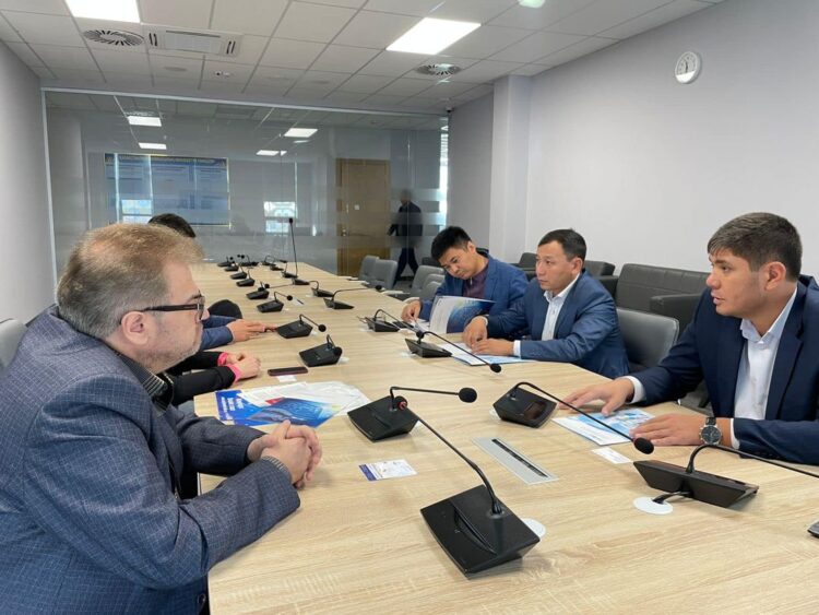 ПРОФЕССОР ИЗ БАШКОРТОРСТАНА ОТКРОЕТ ГЛАЗНУЮ КЛИНИКУ В ТУРКЕСТАНЕ