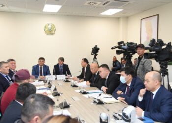 АГЕНТТІКТІҢ ПРЕВЕНЦИЯ ҚЫЗМЕТІНІҢ БАСШЫСЫ С.АХМЕТЖАНОВ ТҮРКІСТАНДЫҚ КӘСІПКЕРЛЕРМЕН КЕЗДЕСТІ