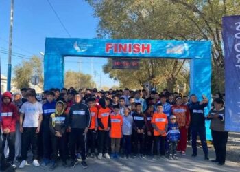 ТҮРКІСТАН: САУРАНДА РЕСПУБЛИКА КҮНІ МЕРЕКЕСІН ДӘРІПТЕГЕН МАРАФОН ӨТТІ