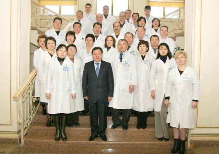 ТҮРКІСТАН: ТАНЫМАЛ ДӘРІГЕР МҰҚАН ЕГІЗБАЕВТЫҢ 60 ЖЫЛДЫҒЫНА ОРАЙ ІС-ШАРАЛАР ӨТЕДІ