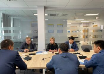 БАШҚҰРСТАНДЫҚ ПРОФЕССОР ТҮРКІСТАНДА КӨЗ КЛИНИКАСЫН АШПАҚ