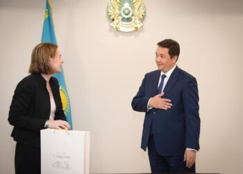 ТҮРКІСТАН: АҚШ-ТЫҢ БАС КОНСУЛЫМЕН КЕЗДЕСУ ӨТТІ