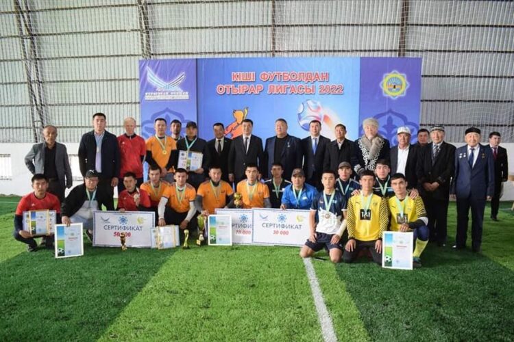 ТҮРКІСТАН: ОТЫРАРЛЫҚ ЖОМАРТ АЗАМАТ АУЫЛҒА СПОРТ КЕШЕНІН САЛЫП БЕРДІ