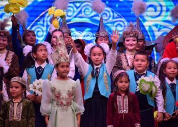 ТҮРКІСТАНДА РУХАНИ ҚҰНДЫЛЫҚТАР ДӘРІПТЕЛГЕН МЕРЕКЕЛІК ІС-ШАРАЛАР ӨТТІ