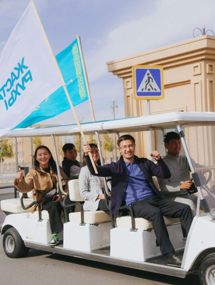 ҚАЙТА ЖАҢҒЫРҒАН МЕРЕКЕНІ ТҮРКІСТАНДЫҚ ЖАСТАР ДА АТАП ӨТТІ