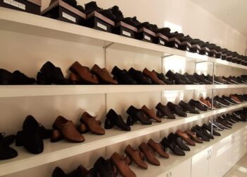 ТҮРКІСТАН: АРЫСТА ТАЗА БЫЛҒАРЫДАН ТІГІЛЕТІН АЯҚ КИІМ ӨНДІРІСІ ҚАРҚЫНДЫ ДАМУДА