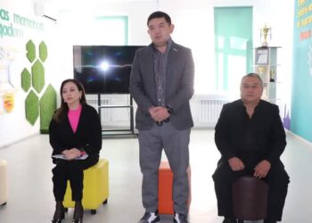 БАСТАУЫШ ПАРТИЯ ҰЙЫМЫНЫҢ ӨКІЛДЕРІМЕН КЕЗДЕСТІ