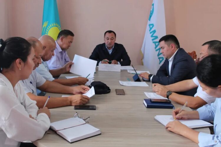 КЕҢЕС МҮШЕЛЕРІ ТАБИҒИ ГАЗ МӘСЕЛЕСІН ТАЛҚЫЛАДЫ