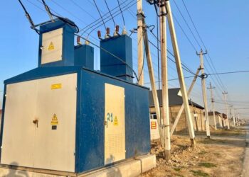 ЭЛЕКТР ЖЕЛІЛЕРІ ТАРТЫЛЫП, ТРАНСФОРМАТОР ОРНАТЫЛУДА