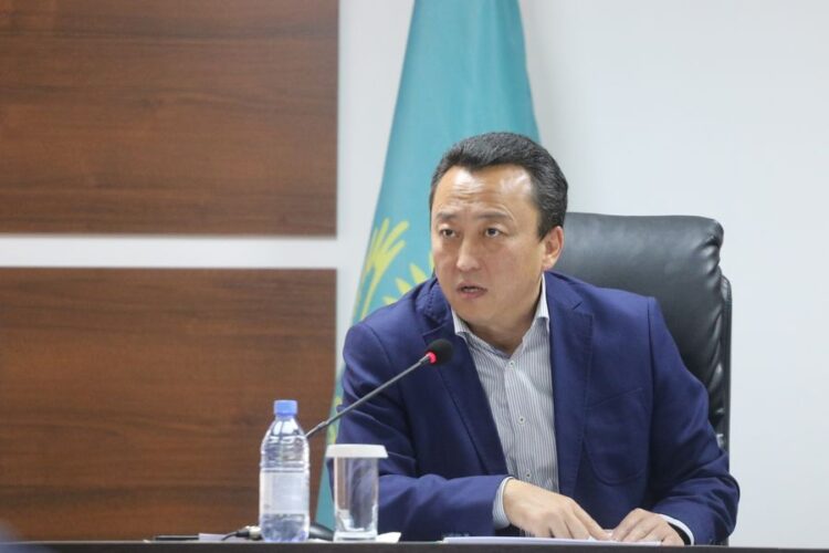 ТӨЛЕБИ: ӘКІМДІК МӘЖІЛІСІНДЕ БІРҚАТАР МӘСЕЛЕЛЕР ТАЛҚЫЛАНДЫ