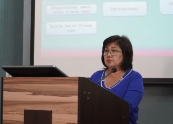 БӘЙДІБЕК: өңірлік штаб отырысы мен денсаулық сақтау саласының есеп беру жиыны өтті