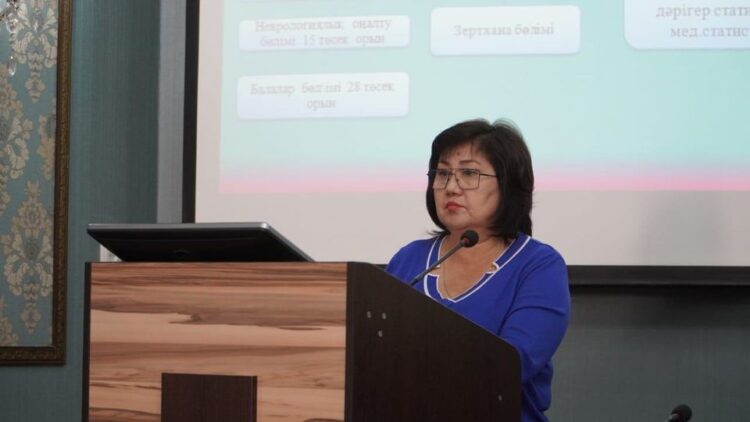 БӘЙДІБЕК: өңірлік штаб отырысы мен денсаулық сақтау саласының есеп беру жиыны өтті