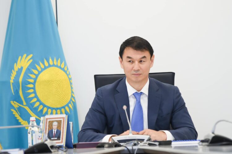 ДАРХАН САТЫБАЛДЫ: «БІЛІМ САПАСЫН АРТТЫРУ – БАСТЫ МАҚСАТ»