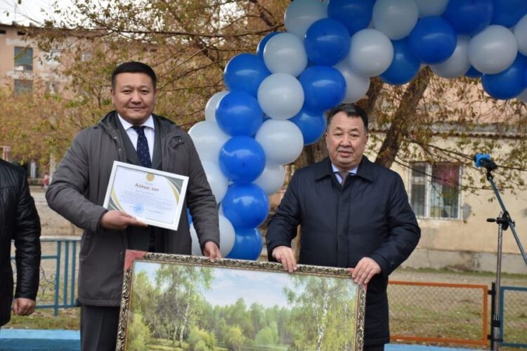СОЗАҚ: «АТОМШЫЛАР АЛЕЯСЫ», «STREET WORKOUT» ЖӘНЕ БАЛАЛАР ОЙЫН АЛАҢШАСЫ АШЫЛДЫ