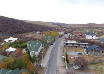 ТҮРКІСТАН: ТӨЛЕБИ АУДАНЫНДАҒЫ ДЕМАЛЫС АЙМАҚТАРҒА АПАРАР ЖОЛДАР ЖӨНДЕУДЕН ӨТКІЗІЛДІ