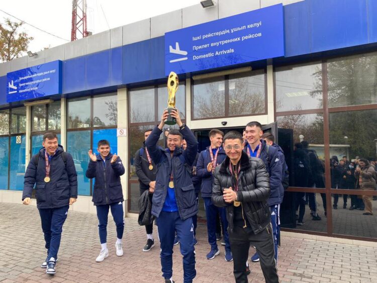 ШЫМКЕНТ ЖЕҢІМПАЗЫН ҚАРСЫ АЛДЫ