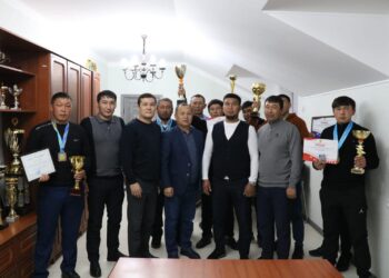 ТҮРКІСТАН: ҚҰСБЕГІЛІКТЕН ӘЛЕМ ЧЕМПИОНАТЫНЫҢ ЖҮЛДЕГЕРЛЕРІНЕ ҚҰРМЕТ КӨРСЕТІЛДІ