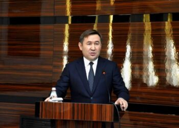 ШЫМКЕНТТЕ ҮШ АУЫСЫМДЫ МЕКТЕП МӘСЕЛЕСІ ТОЛЫҒЫМЕН ШЕШІЛЕДІ