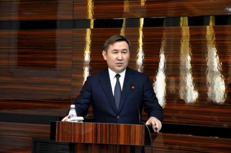 ШЫМКЕНТТЕ ҮШ АУЫСЫМДЫ МЕКТЕП МӘСЕЛЕСІ ТОЛЫҒЫМЕН ШЕШІЛЕДІ