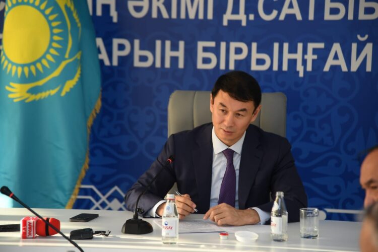 ТҮРКІСТАН: ДАРХАН САТЫБАЛДЫ ҚҰҚЫҚ ҚОРҒАУ ОРГАНДАРЫ БАСШЫЛАРЫМЕН БІРГЕ БІРЫҢҒАЙ ҚАБЫЛДАУ ӨТКІЗДІ