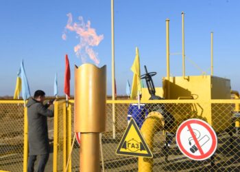 ТҮРКІСТАН: ОТЫРАР АУДАНЫНДА 10 МЫҢҒА ЖУЫҚ АДАМДЫ ГАЗБЕН ҚАМТИТЫН ГАЗ ЖҮЙЕСІ ІСКЕ ҚОСЫЛДЫ