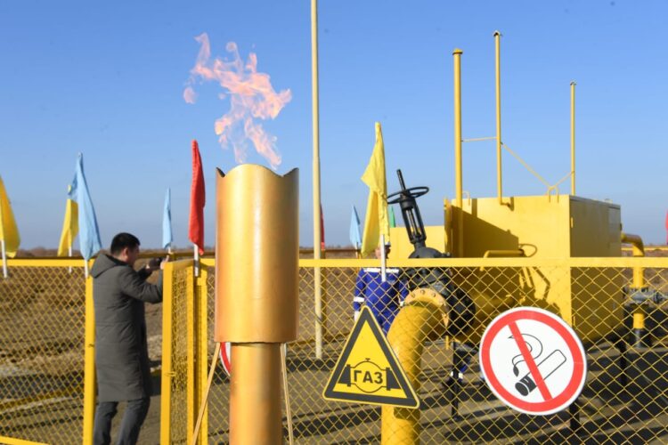 ТҮРКІСТАН: ОТЫРАР АУДАНЫНДА 10 МЫҢҒА ЖУЫҚ АДАМДЫ ГАЗБЕН ҚАМТИТЫН ГАЗ ЖҮЙЕСІ ІСКЕ ҚОСЫЛДЫ