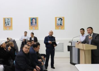 ӘЛ-ФАРАБИ АУДАН ӘКІМІ ТҰРҒЫНДАРМЕН КЕЗДЕСІП, СҰРАҚТАРЫНА ЖАУАП БЕРДІ