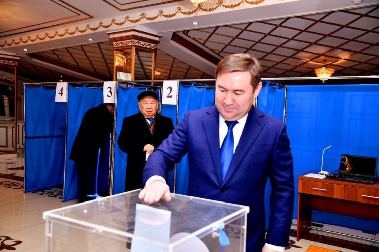 М.ӘЙТЕНОВ ӨЗ ТАҢДАУЫН ЖАСАДЫ