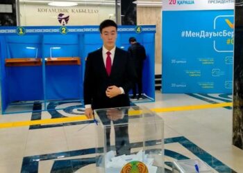 ШЫМКЕНТТЕГІ САЙЛАУ УЧАСКЕСІНЕ ҚАСЫМЖОМАРТ КЕЛДІ