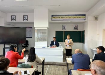 Шымкент: Қаратау аудандық аумақтық сайлау комиссиясының семинары өтті