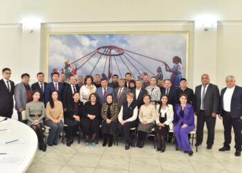 Д.ҚЫДЫРӘЛІ ЭТНОМӘДЕНИ БІРЛЕСТІК ТӨРАҒАЛАРЫМЕН КЕЗДЕСТІ