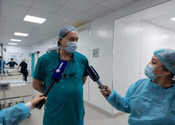 ШЫМКЕНТТІК ДӘРІГЕРЛЕР КЕҢІРДЕККЕ АЛҒАШ РЕТ РЕКОНСТРУКТИВТІ ОТА ЖАСАДЫ