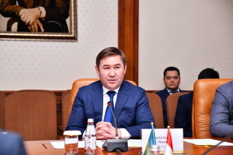 М.ӘЙТЕНОВ МАЖАРСТАН РЕСПУБЛИКАСЫНЫҢ ӨКІЛЕТТІ ЕЛШІСІМЕН КЕЗДЕСТІ