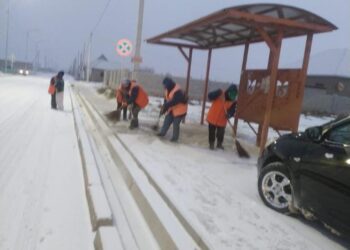 ҚАРАТАУ АУМАҒЫНДА ҚАРДАН ТАЗАРТУ ЖҰМЫСТАРЫ ҚАРҚЫНДЫ ЖҮРГІЗІЛУДЕ