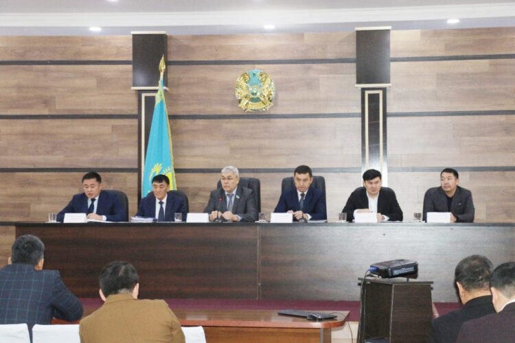 ТҮРКІСТАН: ТҮЛКІБАСТА АУЫЛ ШАРУАШЫЛЫҒЫН ДАМЫТУ БАҒЫТЫНДАҒЫ МӘСЕЛЕЛЕР ТАЛҚЫЛАНДЫ