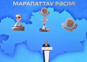 Мемлекет басшысы «Алтын сапа» және «Парыз» сыйлықтарының иегерлерін марапаттау рәсіміне қатысты