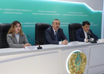 ТҮРКІСТАН: ДӘРІГЕРЛЕР ТҰРҒЫНДАРДЫ КОРОНАВИРУСҚА ҚАРСЫ РЕВАКЦИНАЦИЯ ЖАСАУҒА ШАҚЫРАДЫ