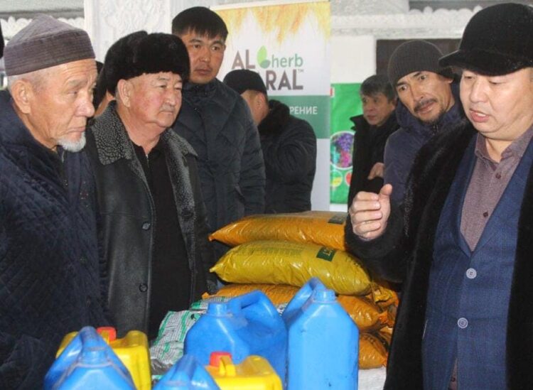 ТҮРКІСТАН ОБЛЫСЫНДА БИОГУМУС ӨНІМІН ӨҢДЕУ,  ТОПЫРАҚТЫҢ ҚҰНАРЛЫЛЫҒЫН АРТТЫРУ ТАҚЫРЫБЫНДА СЕМИНАР-КЕҢЕС ӨТТІ