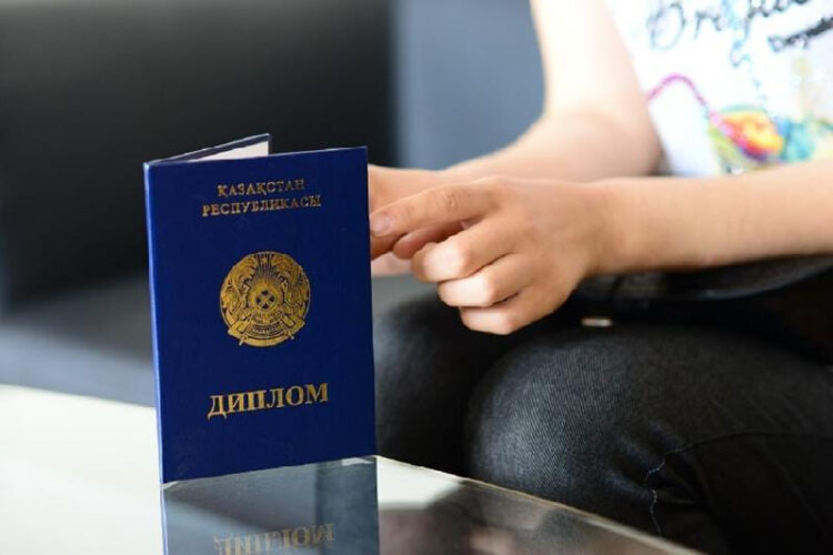 ТҮРКІСТАН: КЕЛЕС АУДАНЫНДА 70 МАМАНҒА ТҰРҒЫН ҮЙ САТЫП АЛУ ҮШІН БЮДЖЕТТІК НЕСИЕ БЕРІЛДІ