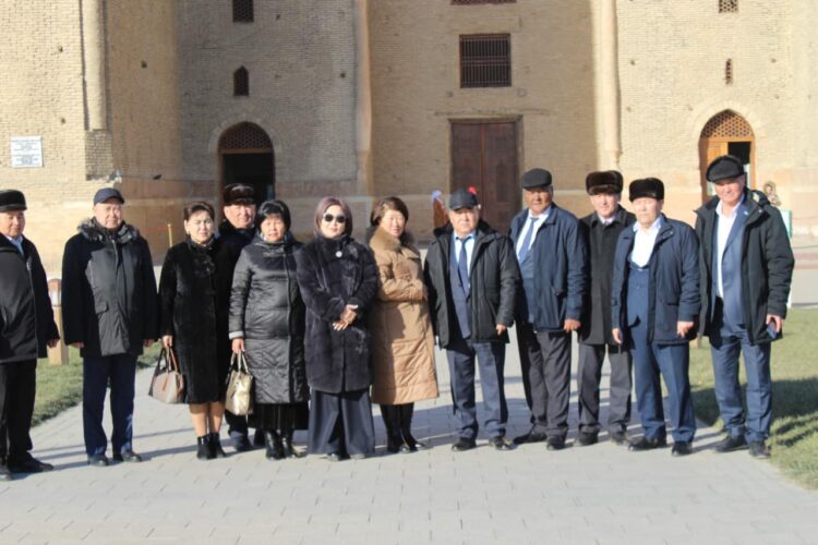 ТҮРКІСТАНДА ЖЕЛТОҚСАН ҚАҺАРМАНДАРЫ БАС ҚОСТЫ