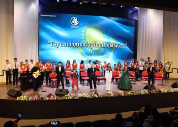 ТҮРКІСТАНДА «ТӘУЕЛСІЗДІК БӘРІНЕН ҚЫМБАТ» АТТЫ МЕРЕКЕЛІК КОНЦЕРТ ӨТТІ