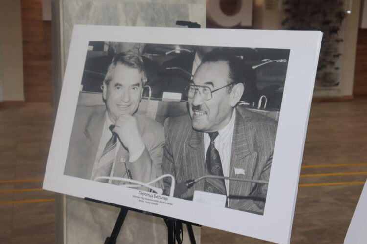 ТҮРКІСТАНДА ШЕРХАН МҰРТАЗАНЫҢ 90 ЖЫЛДЫҒЫНА ОРАЙ ХАЛЫҚАРАЛЫҚ СИМПОЗИУМ ӨТТІ