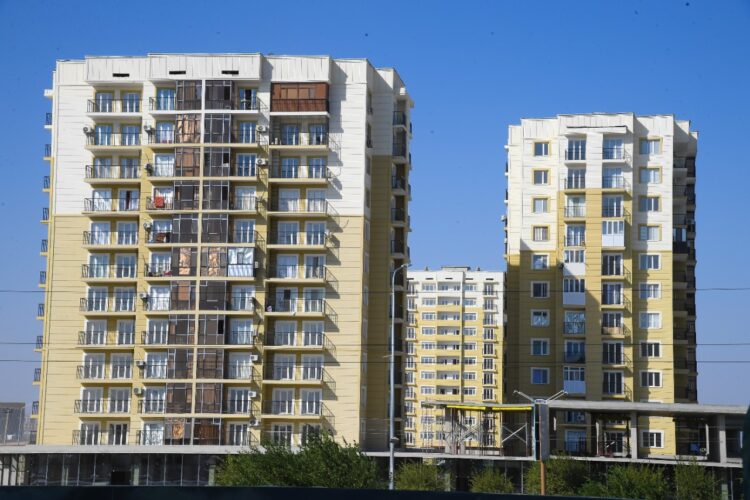 ТҮРКІСТАНДА ҚҰРЫЛЫС ҚАРҚЫНЫ АРТЫП, 810 МЫҢ ШАРШЫ МЕТРДЕН АСТАМ ПӘТЕР БЕРІЛДІ